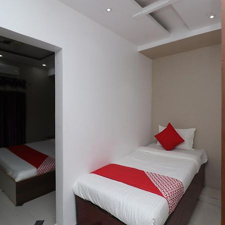 Hotel O Swastik Resort Colonelganj Екстер'єр фото