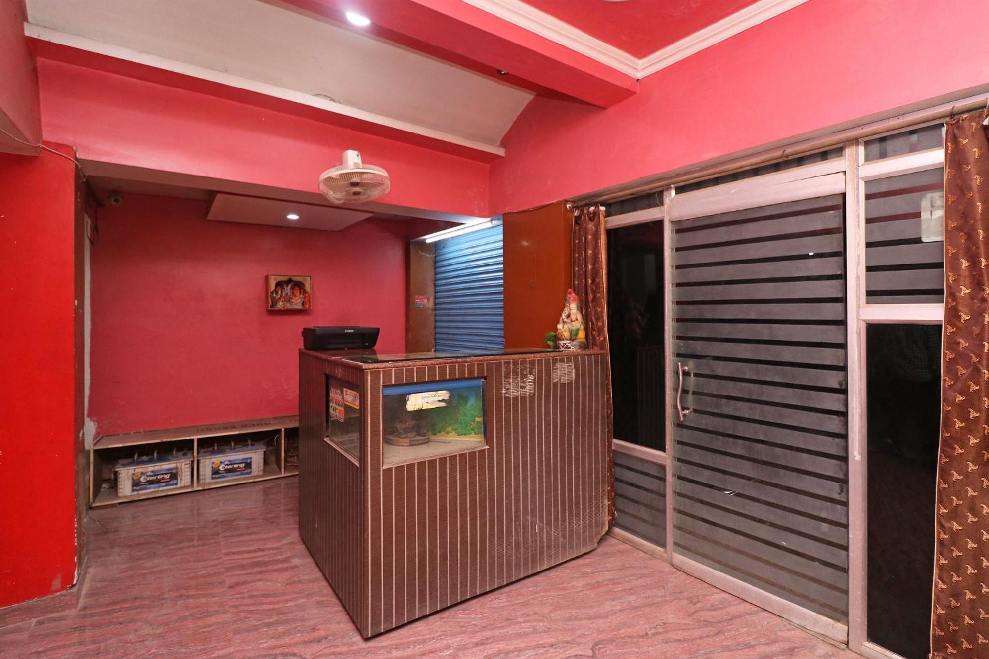 Hotel O Swastik Resort Colonelganj Екстер'єр фото