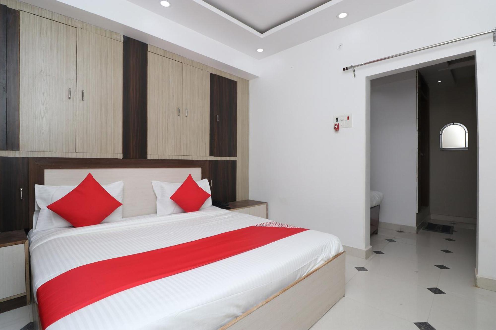 Hotel O Swastik Resort Colonelganj Екстер'єр фото