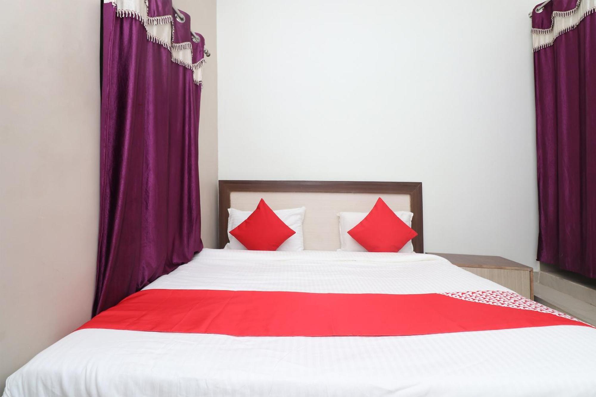 Hotel O Swastik Resort Colonelganj Екстер'єр фото